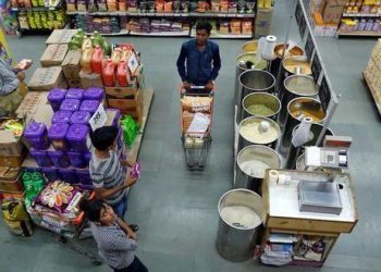 Supermarkets Versus Small Traders