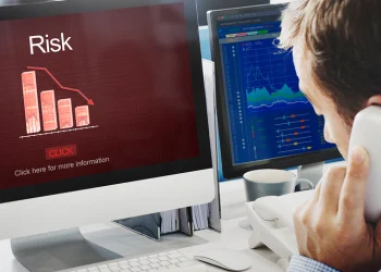 Advanced Risk Management Strategies: Value at Risk (VaR) and Stress Testing in Trading Plans